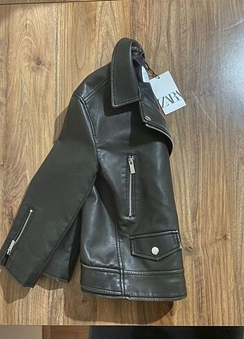 Zara oversiz deri ceket - Görsel 6