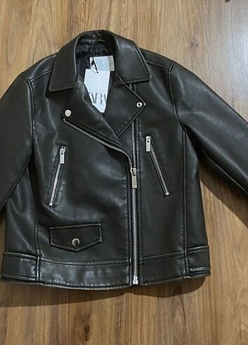 Zara oversiz deri ceket - Görsel 7