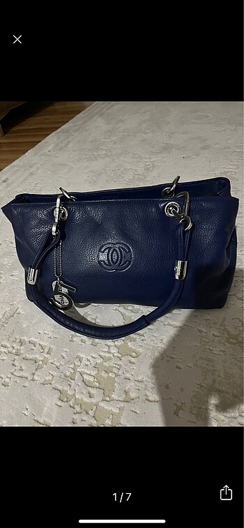 Saks mavisi Chanel kol çantası