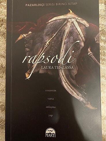 Laura Thalassa/ Rapsodi