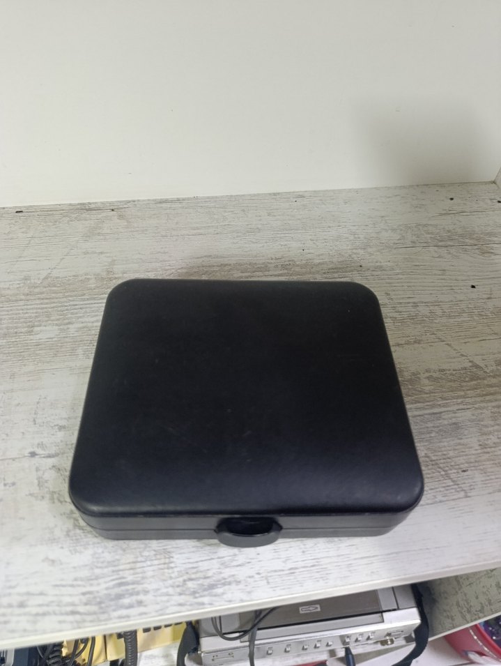 Koyu Haki Renkli Elektrikli Braun Tıraş Makinesi - Görsel 4