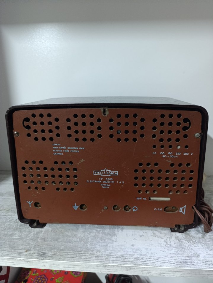 BAKALİT KASA ESKİ RADYO ÇALIŞIR DURUMDA - Görsel 5