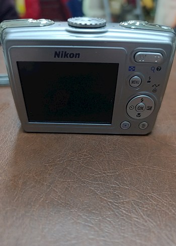 Gri Nikon Coolpix Dijital Fotoğraf Makinesi - Görsel 3