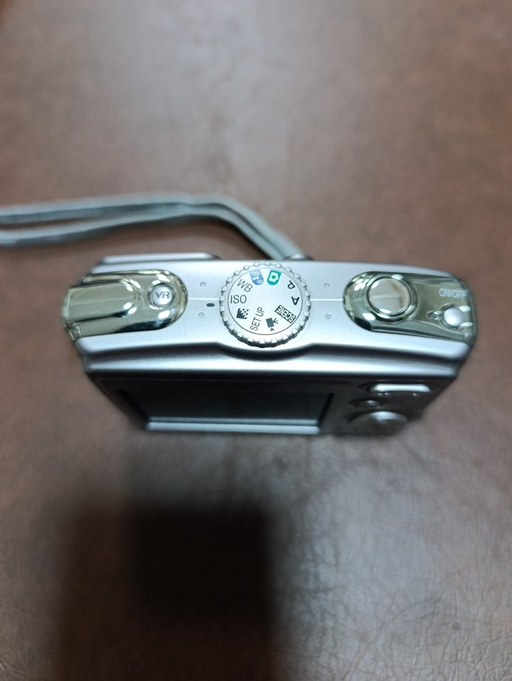 Gri Nikon Coolpix Dijital Fotoğraf Makinesi - Görsel 4