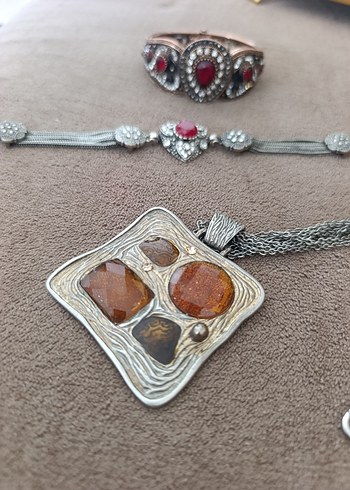 KOLYE VE BİLEKLİK (İKİ ADET)
