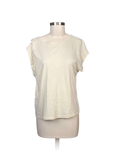 Mango T-shirt %70 İndirimli.