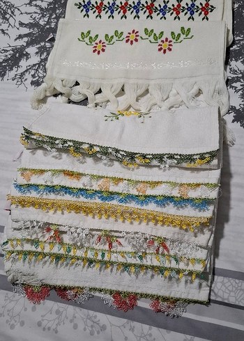 Renkli Nakışlı Geleneksel Havlular