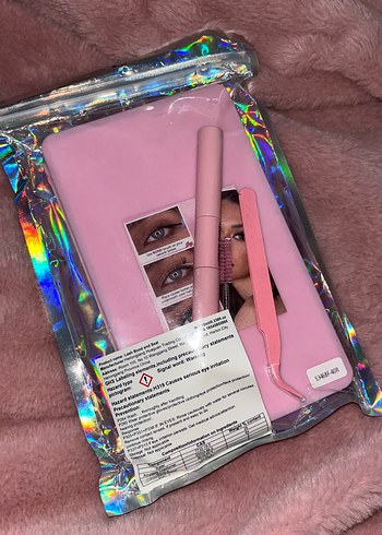 Sheinside Pembe Takma Kirpik Seti ve Uygulama Araçları