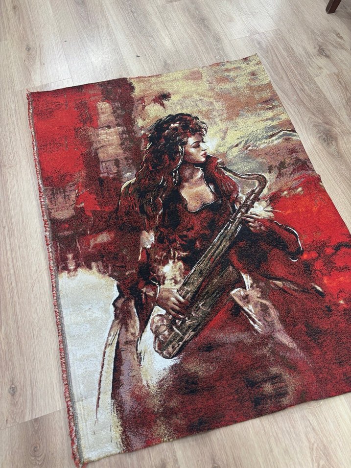 Bordo Baskılı Counterculture Halı - Görsel 4