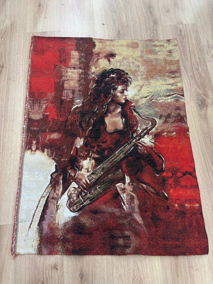 Bordo Baskılı Counterculture Halı - Görsel 5