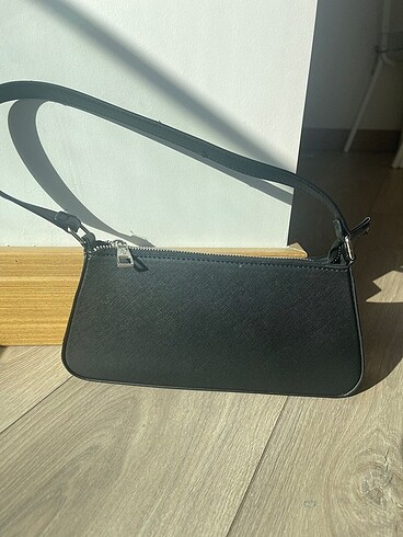 Stradivarius çanta