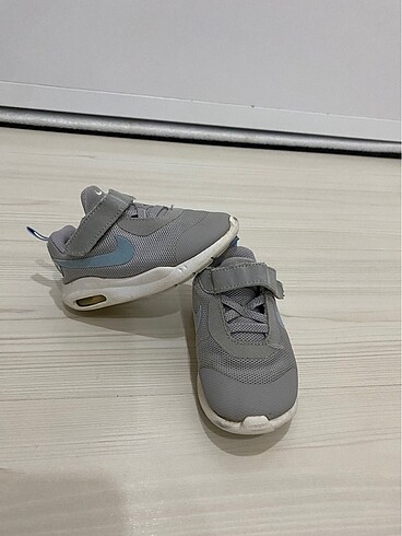 22 Beden gri Renk Nike spor ayakkabı