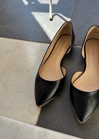 Siyah Rugan Sivri Burun Stiletto Kadın Ayakkabı
