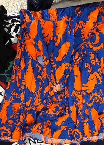 36 Beden Düğmeli Bağcıklı Midi Batik Desen elbise