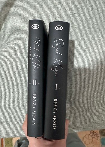 Beyza Aksoy'dan Siyah Kuğu ve Ruh Kaçkını Ciltli İkili Set - Görsel 4