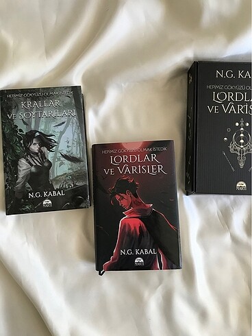 Beden Renk Lordlar ve varisler, Krallar ve soytarılar (HGOİ)