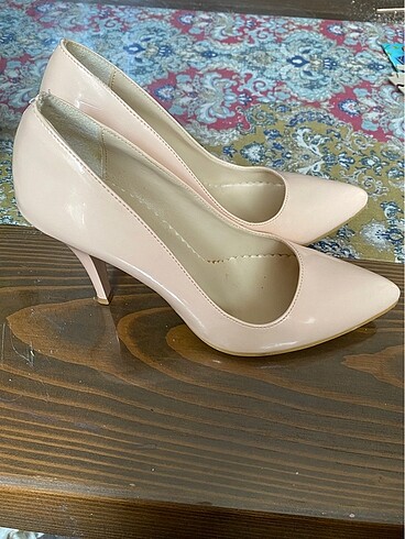 37 Beden Stiletto