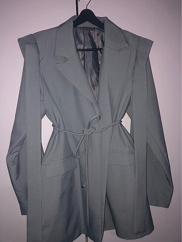 40 Beden Kuşaklı blazer ceket
