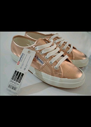superga ayakkabi