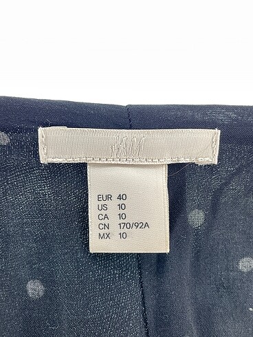 40 Beden siyah Renk H&M Uzun Elbise %70 İndirimli.