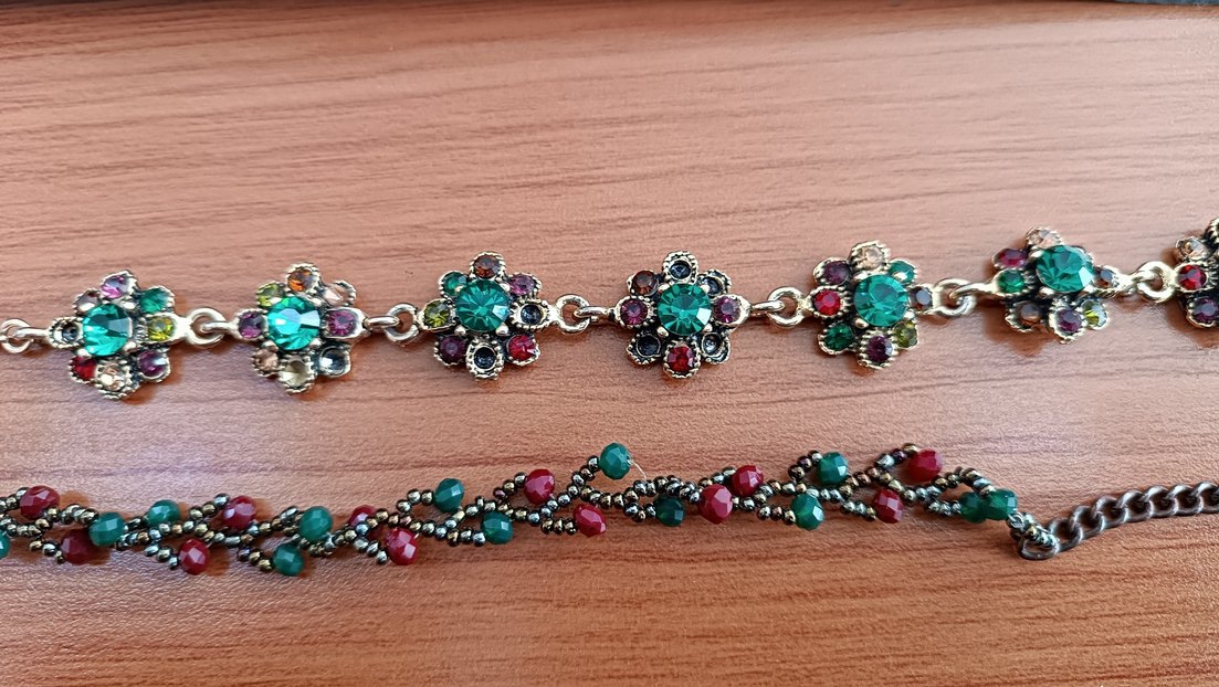 Çiçek Desenli Renkli Boncuklu Bileklik - Görsel 2