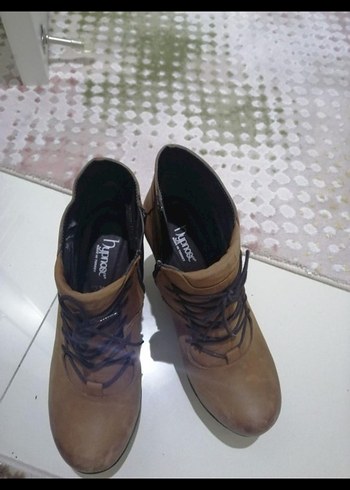 Kahverengi Süet Dolgu Topuklu Kadın Bot - Görsel 3