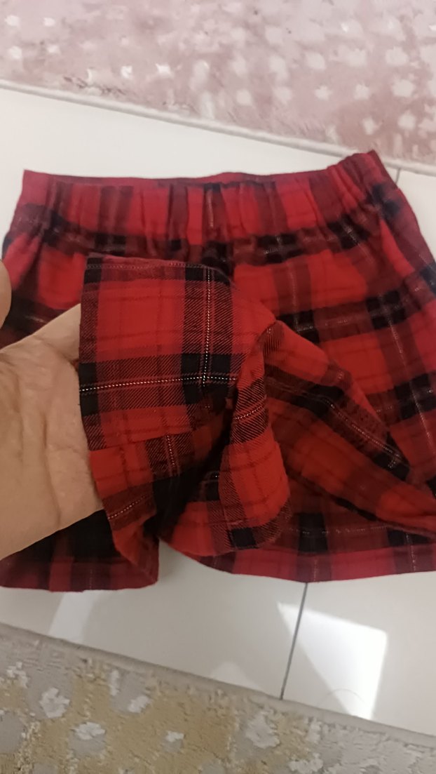 Kırmızı Pileli Ekose Mini Şort - Görsel 4