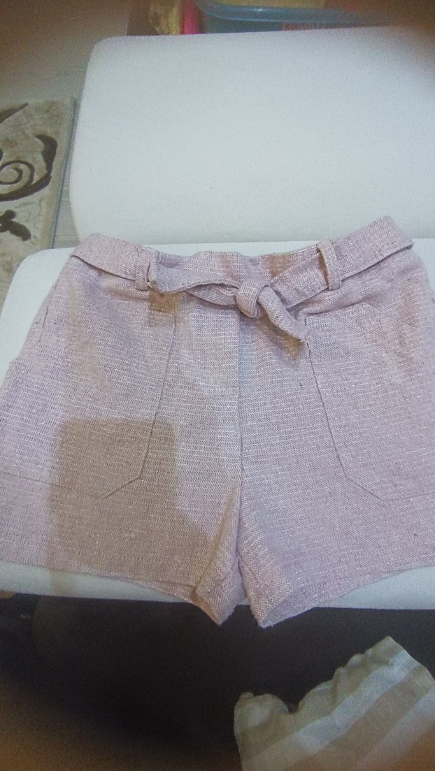 Bol Kesim Pileli Keten Şort - Görsel 5