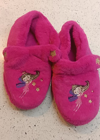 Nakışlı Pembe Kız Çocuk Ev Terliği - Görsel 2