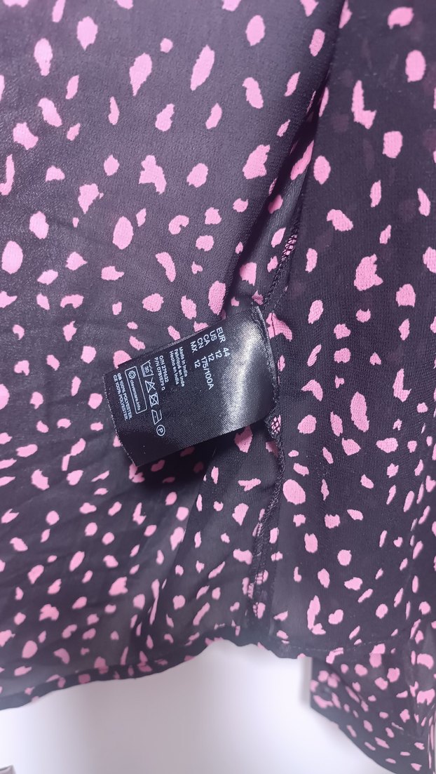 Düğmeli V Yaka Uzun Kollu Pembe Desenli Gömlek - Görsel 3