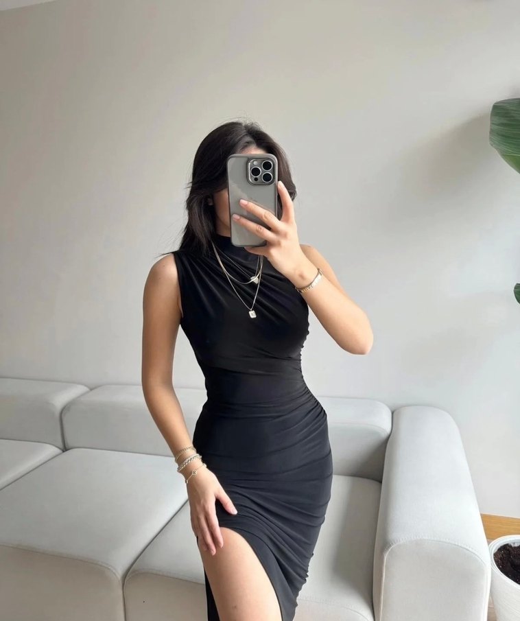 Siyah Drapeli Uzun Yırtmaçlı Kadın Elbise - Görsel 4