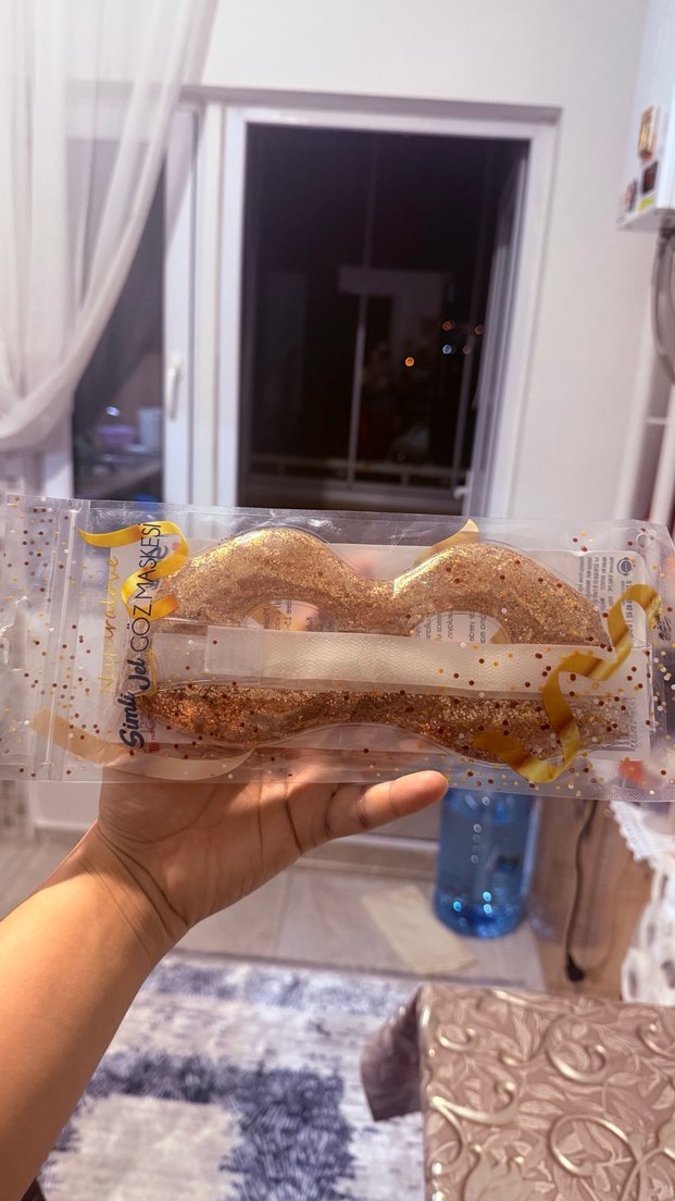 Parlak Altın Simli Jel Göz Maskesi - Görsel 3