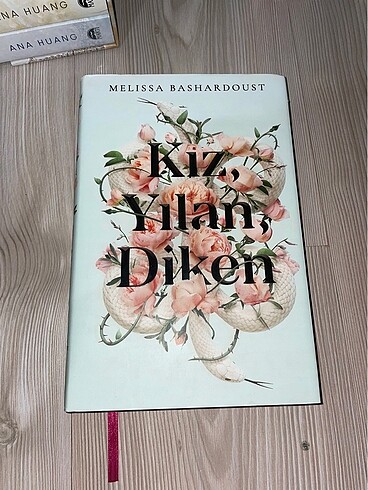 Kız Yılan Diken