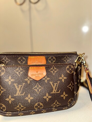 Louis Vuitton LOUİS VUİTTON MULTI POCHETTE ÇANTA