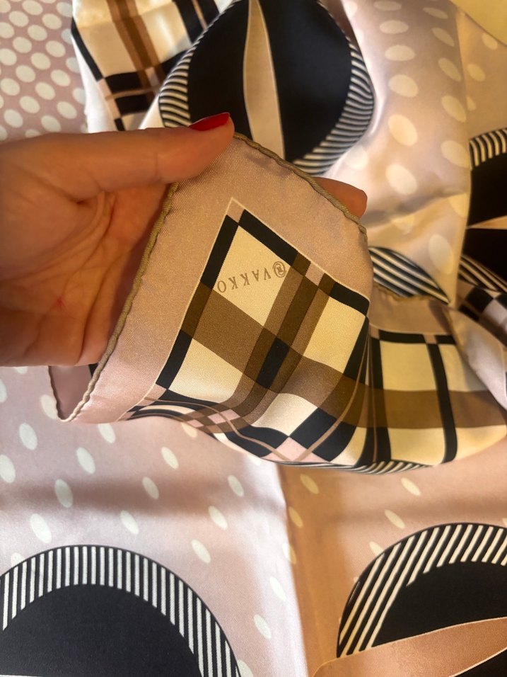 Parlak Kahverengi Desenli Kadın Fular - Görsel 2