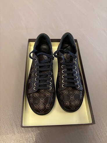Vakko sneaker