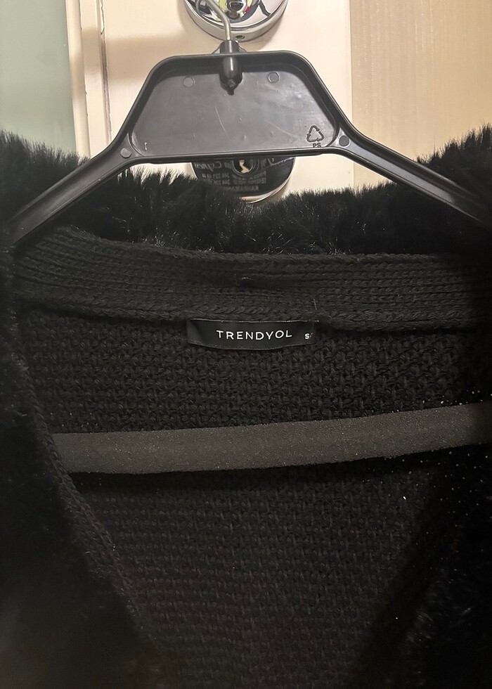 Siyah hırka - Görsel 3