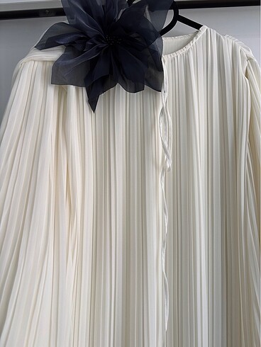 Pliseli elbise ekru - Görsel 5
