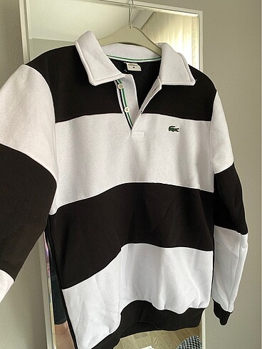 Lacoste Sweatshirt