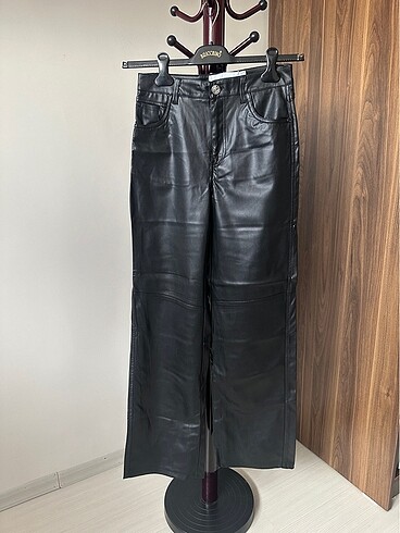Bershka deri pantolon