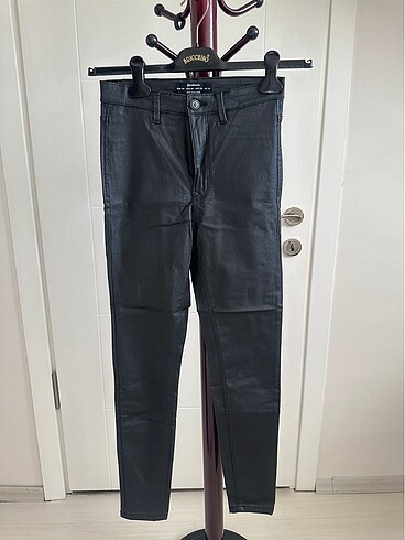 Stradivarius Stradivarius mumlu pantolon