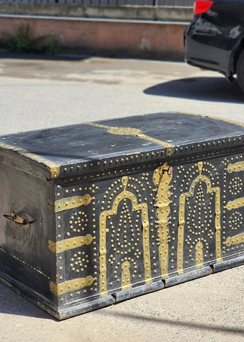 Osmanlı Dönemi Antika Sandık  Orijinal İşlemeli Anahtarlı - Görsel 4