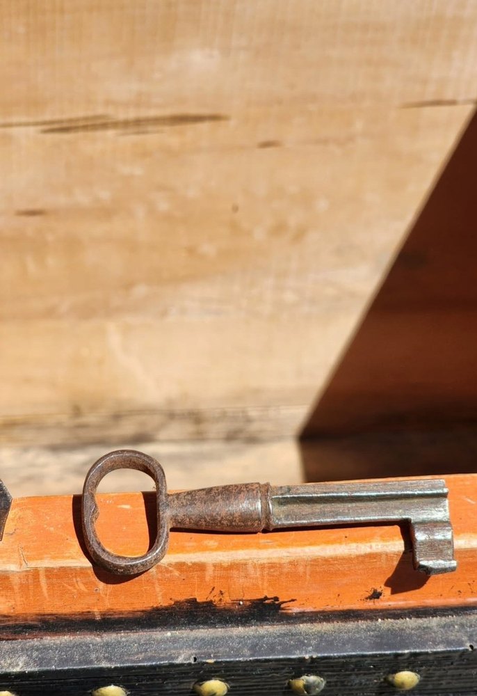 Osmanlı Dönemi Antika Sandık  Orijinal İşlemeli Anahtarlı - Görsel 3