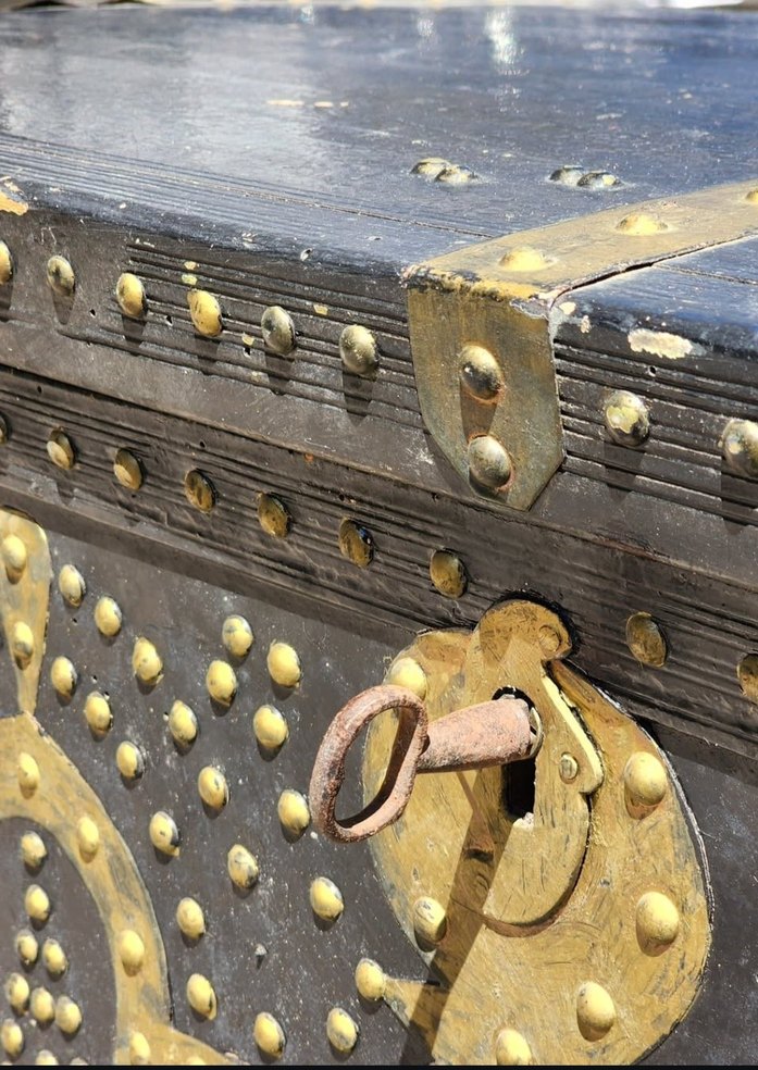 Osmanlı Dönemi Antika Sandık  Orijinal İşlemeli Anahtarlı - Görsel 2