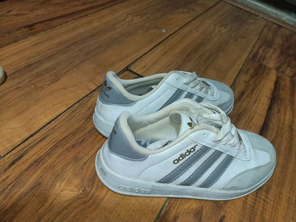 Beyaz Adidas Kadın Spor Ayakkabı - Görsel 4