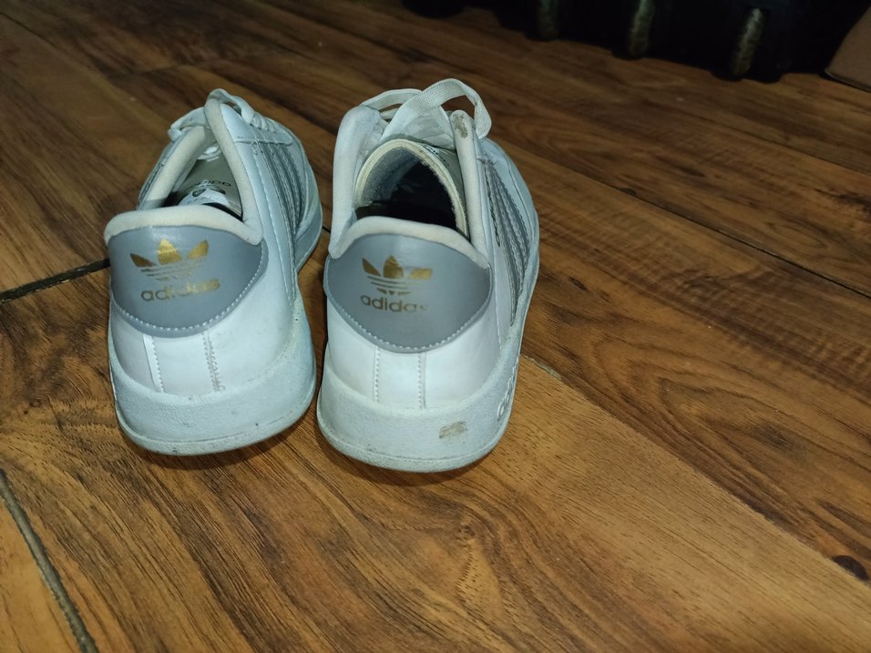 Beyaz Adidas Kadın Spor Ayakkabı - Görsel 2