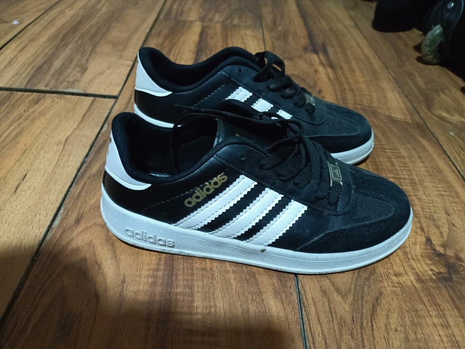 Kadın Siyah Beyaz Adidas Spor Ayakkabı - Görsel 2