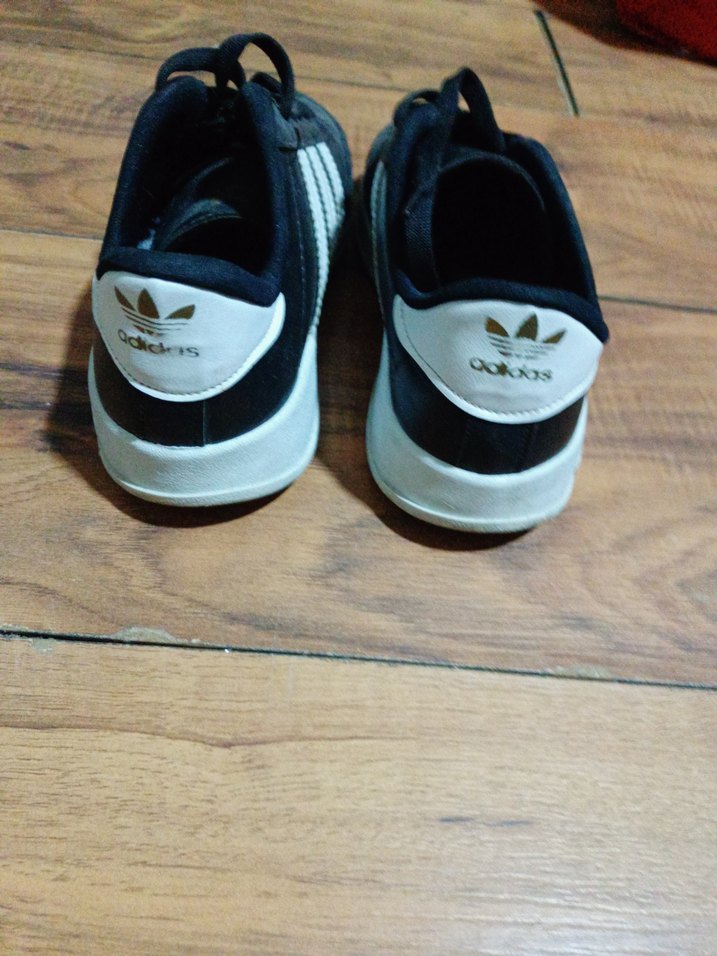 Kadın Siyah Beyaz Adidas Spor Ayakkabı - Görsel 4