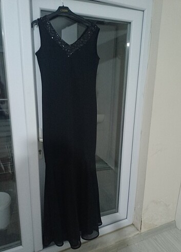 Siyah Pullu Tüllü Abiye - Görsel 3