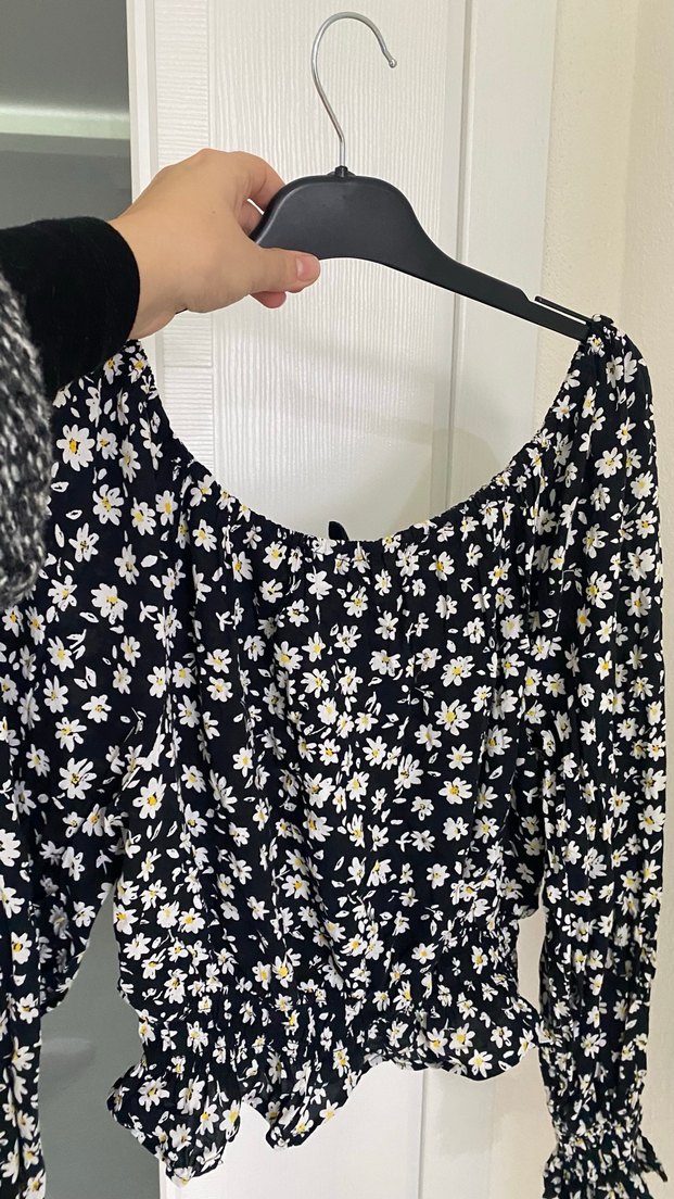 Siyah Çiçek Desenli Uzun Kollu Bluz - Görsel 4